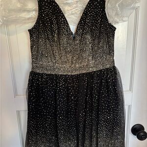 Chic Black and Gold Sparkle Midi Dress